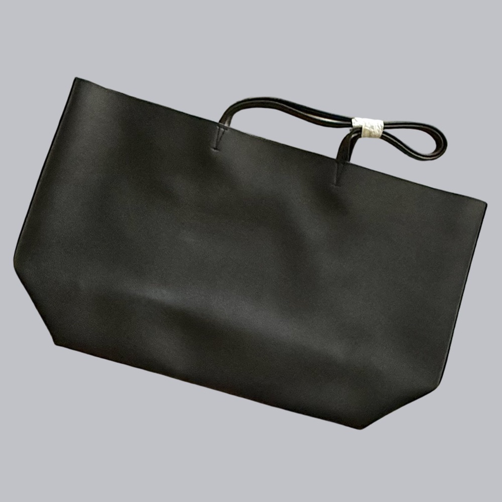 NWT Victoria's Secret Black Tote - Picture 4 of 6
